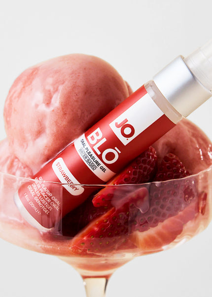 JO Blo Strawberry - Strawberry Flavoured Oral Pleasure Gel - 30 ml Bottle