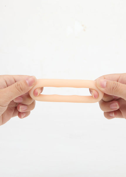 Maia GUNNER - Vanilla - Flesh Cock Ring