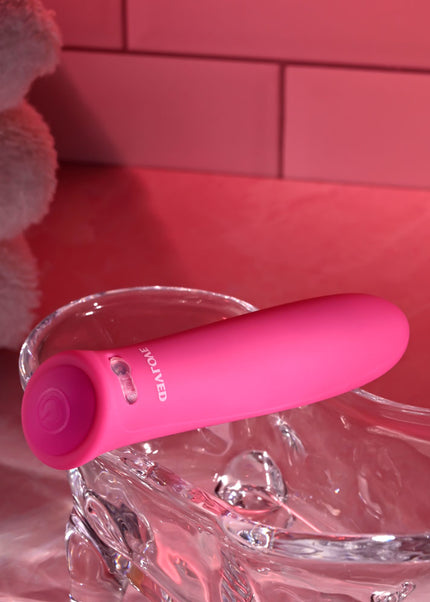 Pretty In Pink - Pink 8.6 cm (3.4'') USB Rechargeable Bullet
