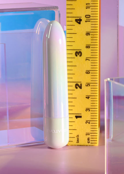 Evolved EASY DOES IT - Pearlescent White 10 cm USB Rechargeable Bullet