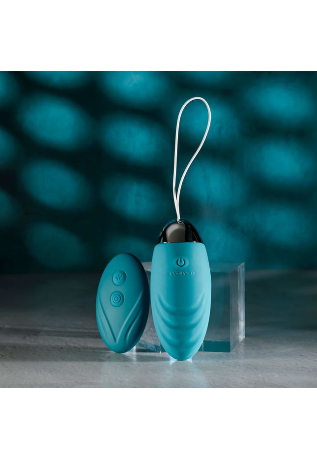 Evolved OVAL OFFICE - Green 8.5 cm USB Rechargeable Wireless Egg with Remote Control