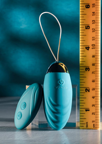 Evolved OVAL OFFICE - Green 8.5 cm USB Rechargeable Wireless Egg with Remote Control