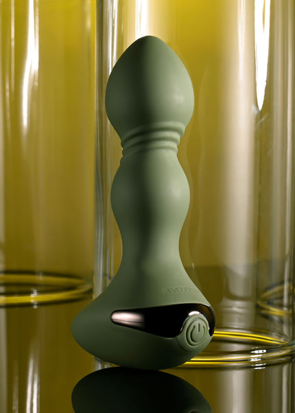Evolved LIEUTENANT - Green 12.2 cm USB Rechargeable Vibrating Butt Plug