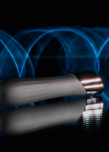 Evolved BACK IN BLACK - Black 11.9 cm USB Rechargeable Bullet