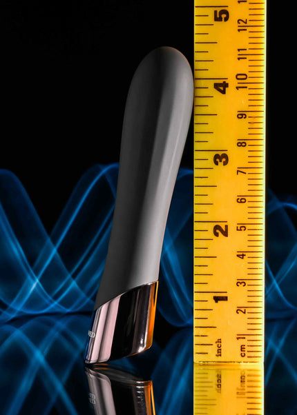 Evolved BACK IN BLACK - Black 11.9 cm USB Rechargeable Bullet