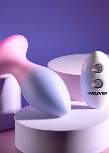 Evolved PARADISE PLUG - Pink/Purple 10.5 cm USB Rechargeable Vibrating Butt Plug with Wireless Remote