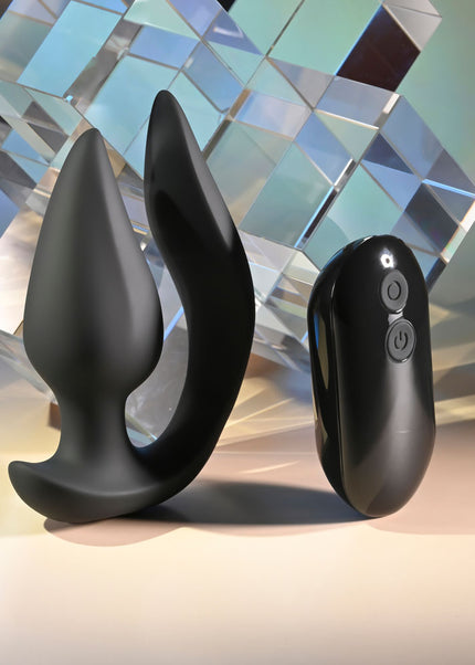 Evolved THE GENIE - Black 11.2 cm USB Rechargeable Vibrating Plug with Wireless Remote