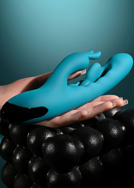 Evolved BUNNY TAPPER - Blue 20 cm USB Rechargeable Rabbit Vibrator with Flicking Shaft