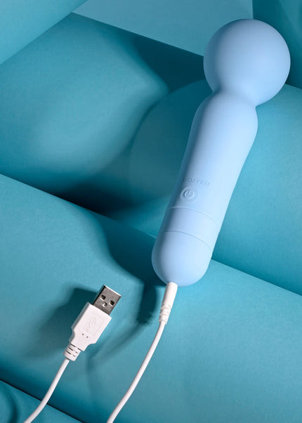 Evolved IRIS - Blue 18.3 cm USB Rechargeable Massage Wand
