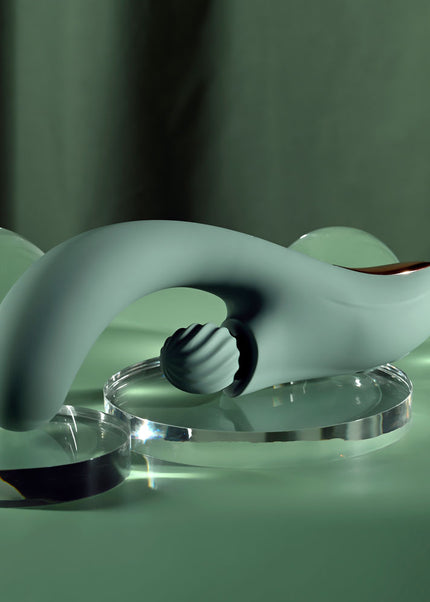 Evolved SPIRAL CHARM - Green 18 cm USB Rechargeable Rabbit Vibrator