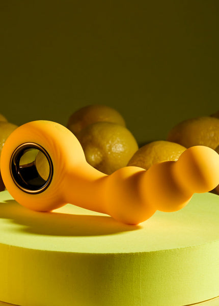 Gender X BUMBLE - Yellow 14.9 cm USB Rechargeable Butt Plug