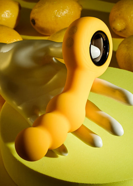 Gender X BUMBLE - Yellow 14.9 cm USB Rechargeable Butt Plug