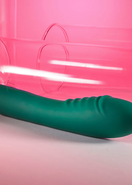 Gender X PIROUETTE - Green 20.6 cm USB Rechargeable Vibrator