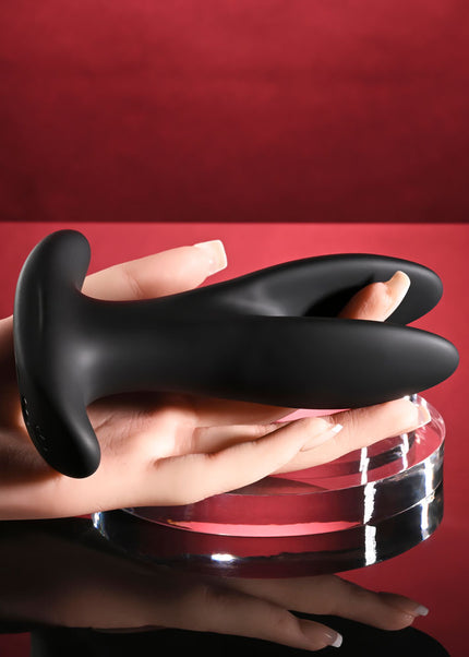 Gender X SPREAD THE LOVE - Black USB Rechargeable Stretching Anal Plug with Wireless Remote