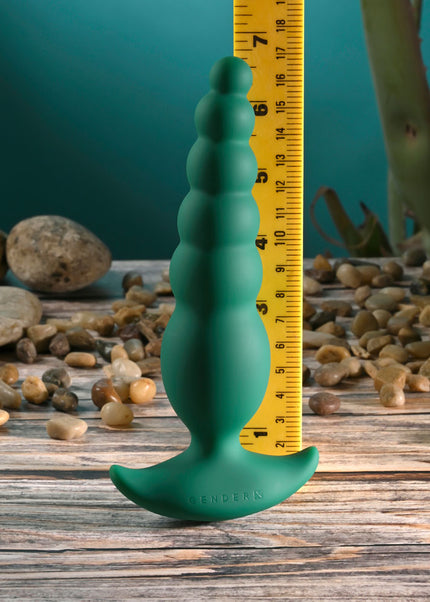 Gender X THE RATTLER - Green 17 cm USB Rechargeable Vibrating and Twirling Anal Plug