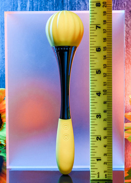 Gender X SUNFLOWER - Yellow 20 cm USB Rechargeable Massage Wand