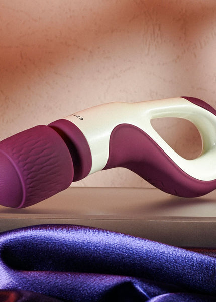 Gender X HANDLE IT - Purple/White USB Rechargeable Massager Wand