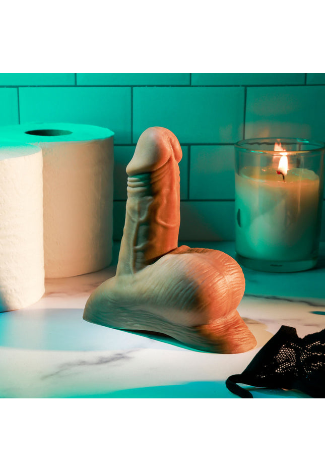 Gender X STAND TO PEE - Dark - Brown Realistic Stand-To-Pee Funnel