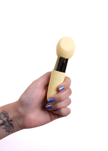 Maia RINA - Yellow - Yellow 13.3 cm USB Rechargeable Vibrator