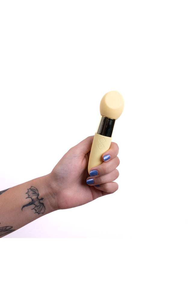 Maia RINA - Yellow - Yellow 13.3 cm USB Rechargeable Vibrator