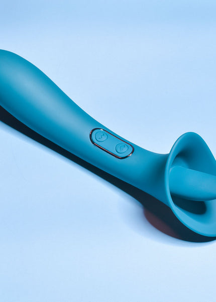 Playboy Pleasure TRUE INDULGENCE - Teal 21.3 cm USB Rechargeable Vibrator with Flicking Tip