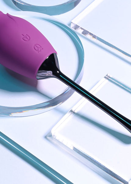 Playboy Pleasure PETAL - Purple USB Rechargeable Flicking Stimulator