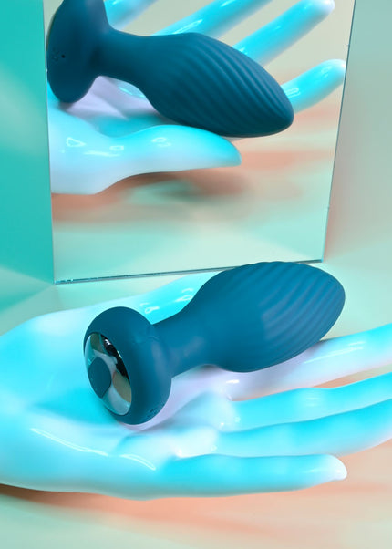 Playboy Pleasure SPINNING TAIL TEASER - Blue 9.7 cm USB Rechargeable Vibrating & Rotating Butt Plug with Wireless Remote