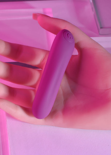 Playboy Pleasure PLAYBOY BULLET - Purple 9 cm USB Rechargeable Bullet