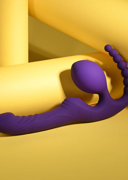 Playboy Pleasure HUG IT OUT - Purple 29 cm USB Rechargeable Strapless Strap-On