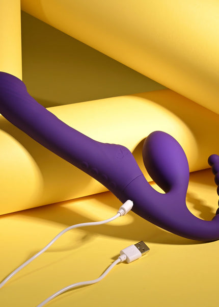 Playboy Pleasure HUG IT OUT - Purple 29 cm USB Rechargeable Strapless Strap-On