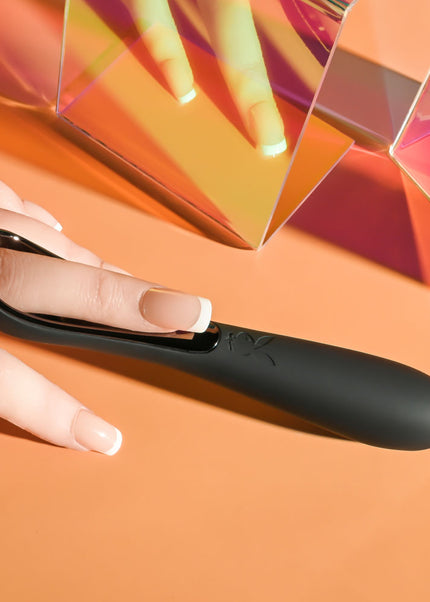 Playboy Pleasure OLLO - Black 14.6 cm USB Rechargeable Vibrator