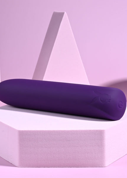 Playboy Pleasure ONE & ONLY - Purple 12 cm USB Rechargeable Bullet