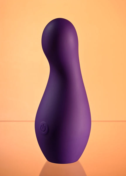 Playboy Pleasure THE JET SET - VIBRATOR - Purple 10.2 cm Vibrator with Self Charging Case