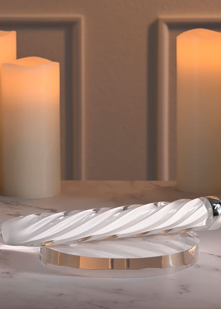 Playboy Pleasure IN A TWIST - White Glass 17.5 cm USB Rechargeable Vibrator