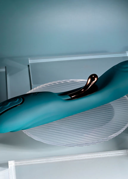 Playboy Pleasure AURELIE - Green 22.7 cm USB Rechargeable Vibrator with Internal Flicker