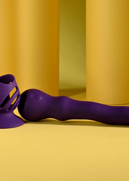 Playboy Pleasure WIGGLE IT - Purple 23.9 cm USB Rechargeable Wiggling Vibrator