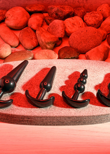 Selopa INTRO TO PLUGS - Black Butt Plugs - Set of 4