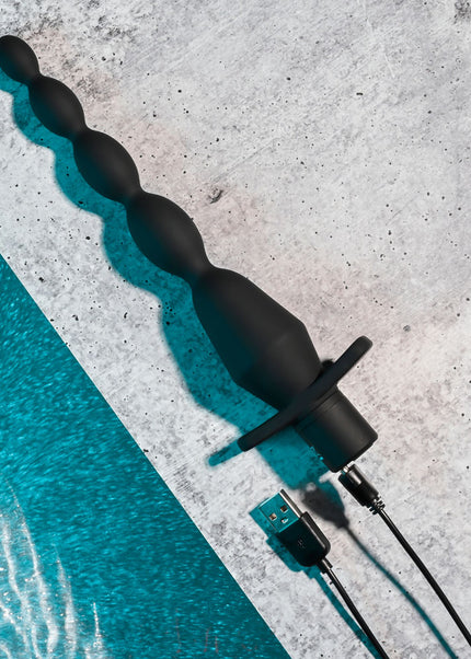 Selopa VIBRATING BUTT BEADS - Black 22 cm USB Rechargeable Vibrating Anal Beads