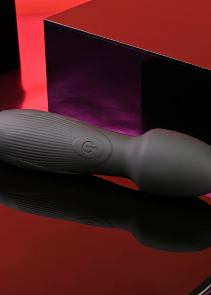 Selopa POWER TRIP - Black 18.8 cm USB Rechargeable Massage Wand