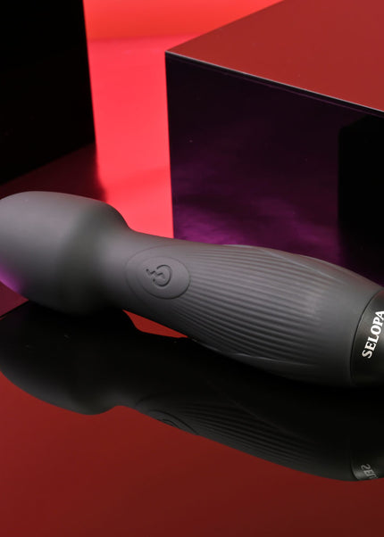 Selopa POWER TRIP - Black 18.8 cm USB Rechargeable Massage Wand
