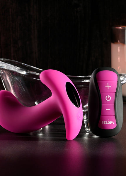 Selopa HOOKING UP - Pink 9.5 cm USB Rechargeable Vibrator with Wireless Remote