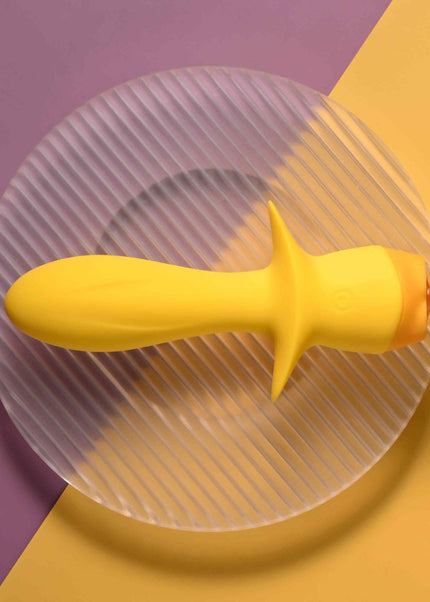 Selopa MELLOW YELLOW - Yellow 13.5 cm USB Rechargeable Vibrating Anal Plug