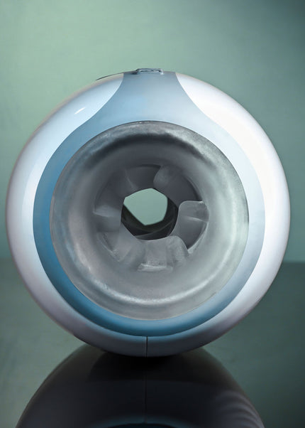 Zero Tolerance TOUCHDOWN - White 15 cm USB Rechargeable Vibrating & Tightening Stroker